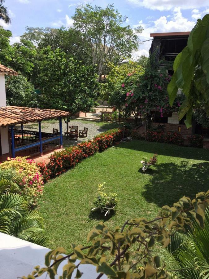 Hotel Y Restaurante Bienmesabe Santa Fe de Antioquia Exterior foto